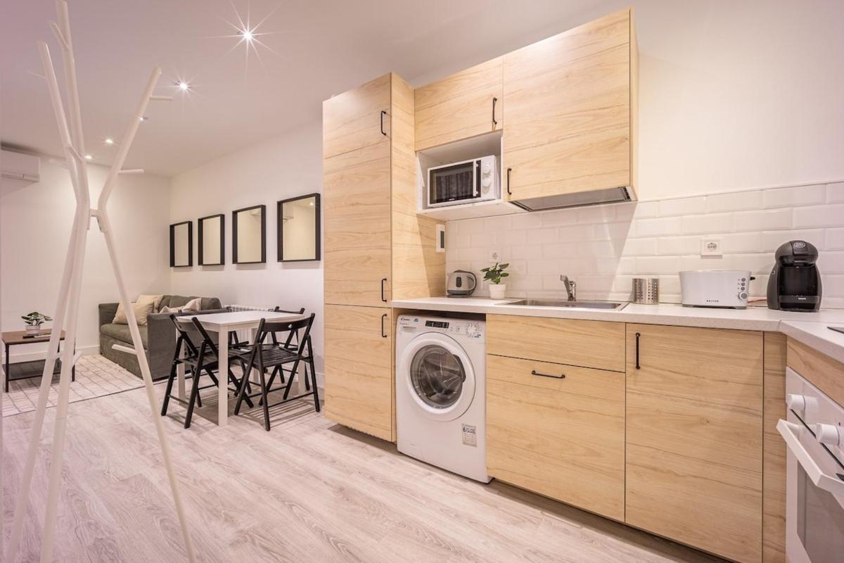 Апартаменты Encantador Apartamento En Atocha Мадрид Экстерьер фото