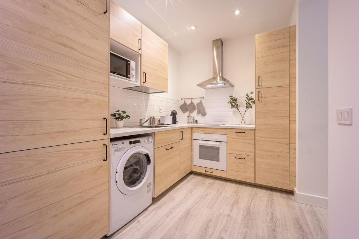 Апартаменты Encantador Apartamento En Atocha Мадрид Экстерьер фото
